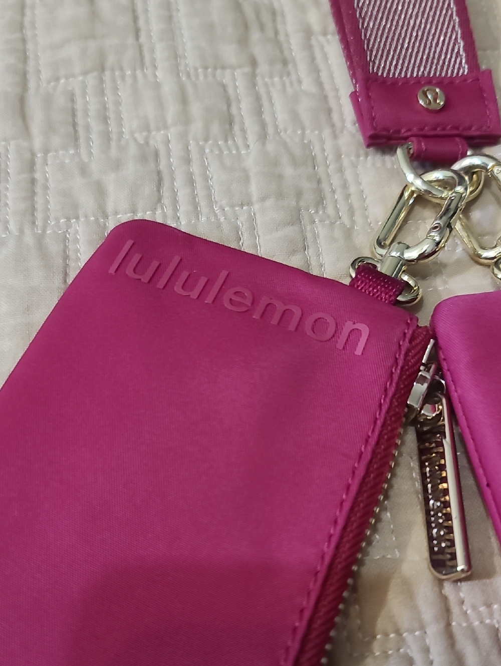 Lululemon Dual Pouch Pink Wristlet - Picture 3 of 5